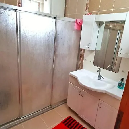 Villa Tepedeki Ev
